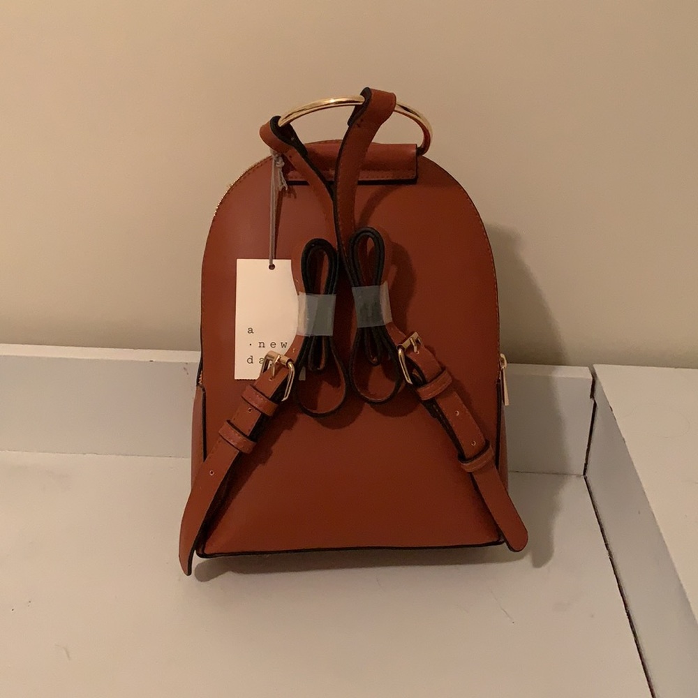 Backpack - Picture 2 of 3